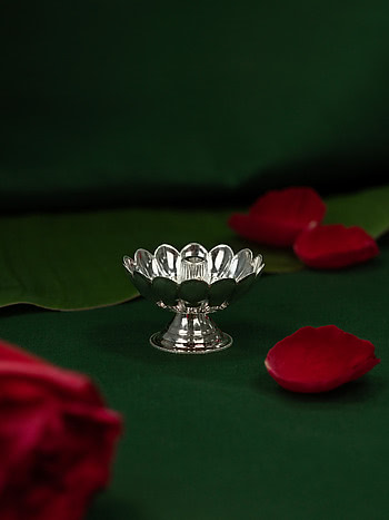 Urja Diya Crafted in 925 Silver