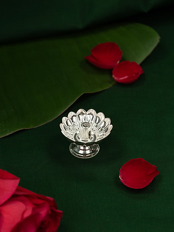 Urja Diya Crafted in 925 Silver