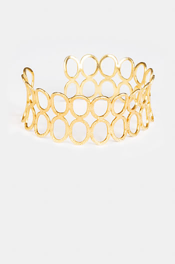 So Versatile Bracelet in Gold Plating So Versatile Bracelet in Gold Plating