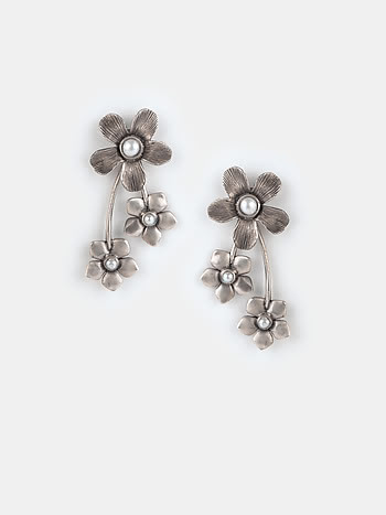 Trace L Earrings in 925 Oxidised Silver