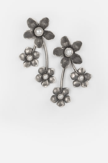 Trace L Earrings