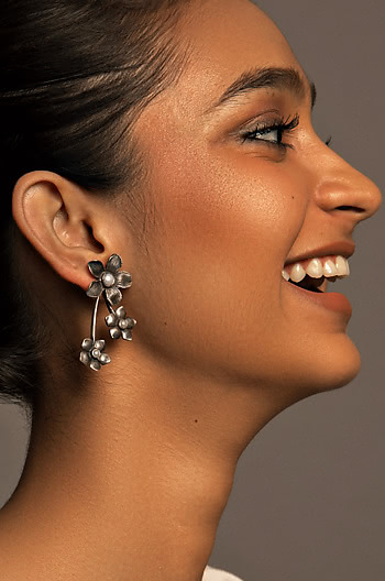 Trace L Earrings
