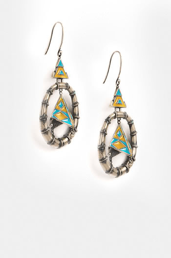 Antique Tribhuja Sculpture Earrings
