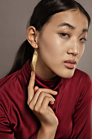 Highlighter Earrings in Gold Plating
