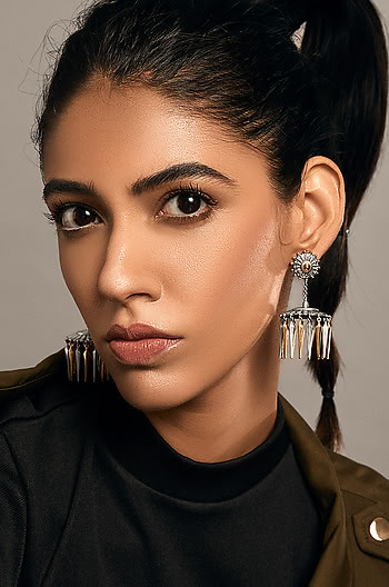 Manikarnika Arrow Earrings Manikarnika Arrow Earrings