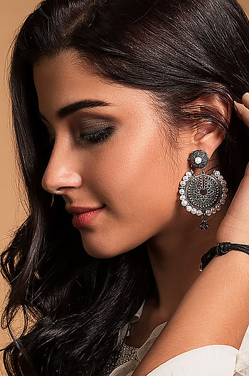 Pretty Glam Earrings