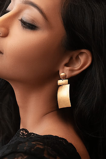 Drama Queen Earrings in Gold Plating