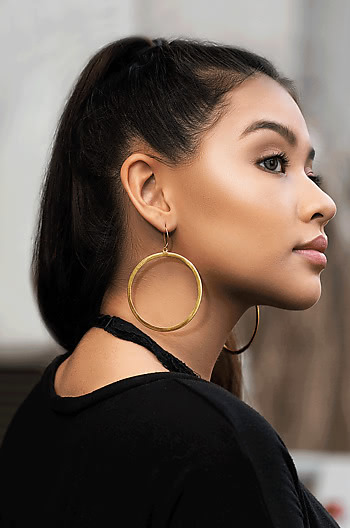 Selena G Midi Hoops in Gold Plating Selena G Midi Hoops in Gold Plating
