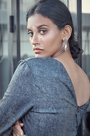 Flat Lips Earrings