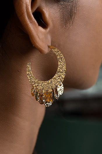 Cattitude Earrings in Gold Plating