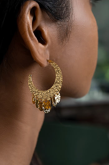 Cattitude Earrings in Gold Plating