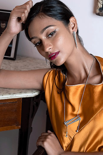Antique Dadis Club Lunch Earrings