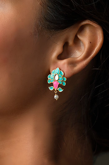 Sadi Gali Earrings in Gold Plated Brass