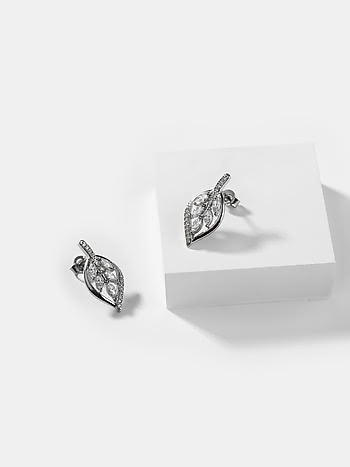 Buy Easy On Me Leaf Earrings In 925 Silver from Shaya by CaratLane