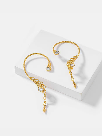 Queen of Connections Earrings in Gold Plated 925 Silver