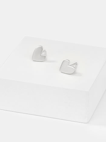 You and Your Dramatic Hand Gestures Heart Stud Earrings in 925 Silver