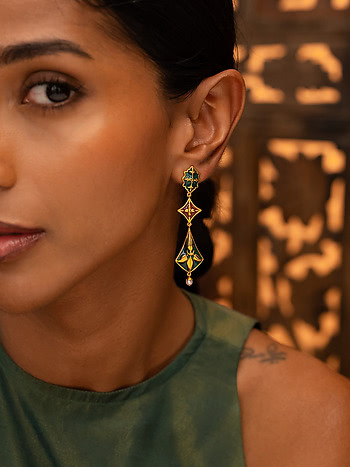 Soni De Nakhre Earrings In Gold Plated 925 Silver