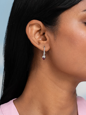 Rise Above Coyness Earrings in 925 Silver