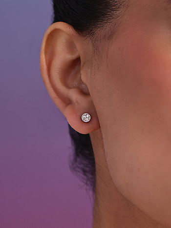 Gleam Earrings in 925 Silver
