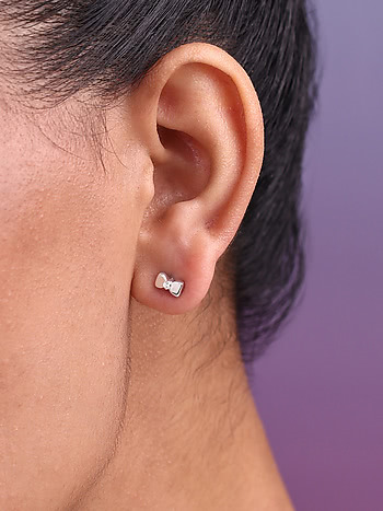 Cute Bow Earrings in 925 Silver