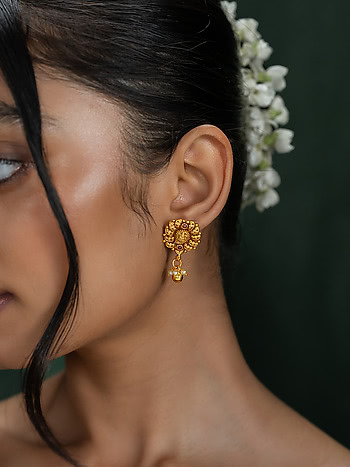 Stuti Earrings in Gold Plated 925 Silver