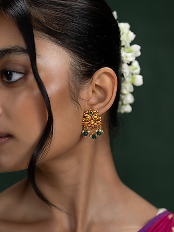 Nitya Earrings in Gold Plated 925 Silver