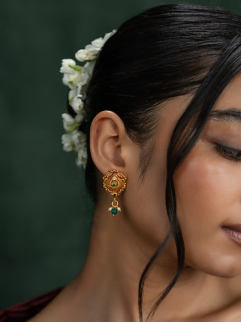 Akshaya Earrings in Gold Plated 925 Silver