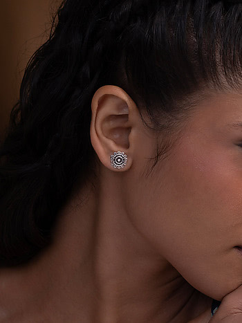Goonj Stud Earrings in 925 Silver