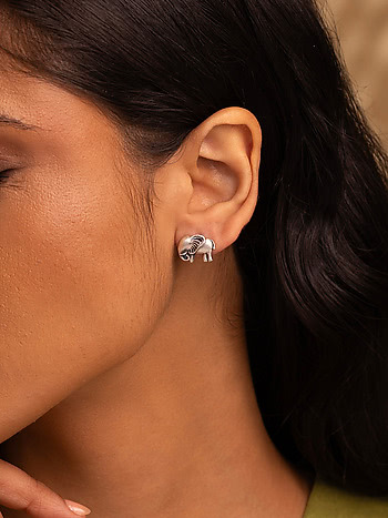 Shielding Matriarch Elephant Earrings in 925 Silver