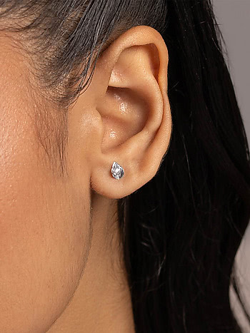 Morning Dew Studs Earrings in 925 Silver