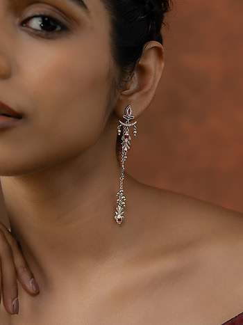 Sakhli Earrings in 925 Silver