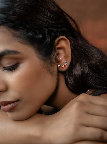Sarika Earrings in 925 Silver