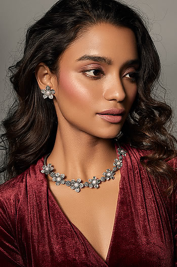 Becky H Necklace