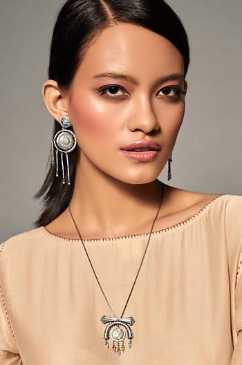 Ardha Wall Necklace Ardha Wall Necklace