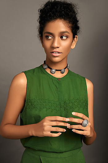 Antique Avantika Shield Necklace