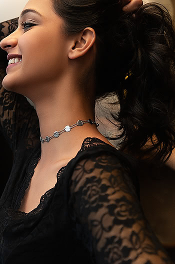 Single Ladies Choker