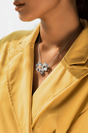 Yas Queen Necklace