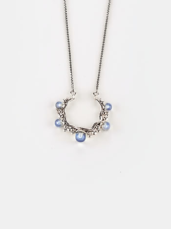 A Sunday Siesta Necklace in 925 Silver