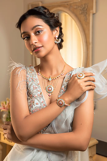 Iski Uski Necklace in Gold Plated Brass