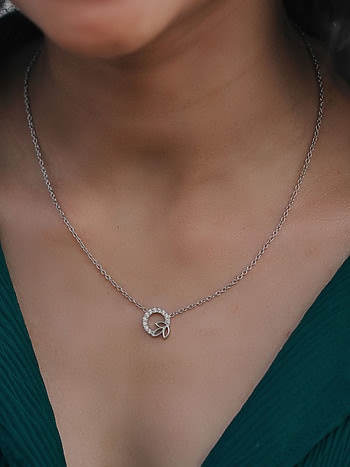 Adjustable necklace for men with Zamak circle pendant - JoyElly
