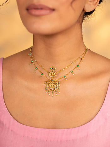Vastrakala Collar Necklace in Gold Plated 925 Silver