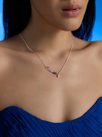 Glide through Chaos Necklace in 925 Silver