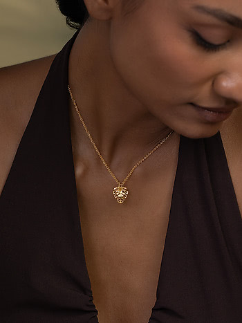 Prosperity Leaf Necklace in Gold Plated 925 Silver