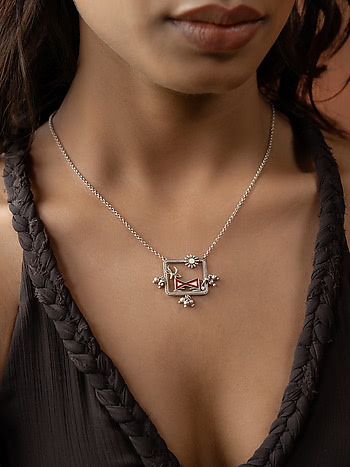 Dhenu Necklace in 925 Silver