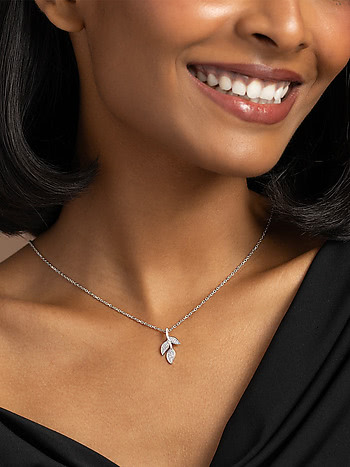 Whisper Leaf Pendant in 925 Silver
