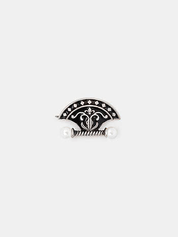 Untamed Axe Broch Pin in 925 Silver