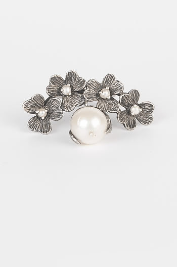 Emma G Ring