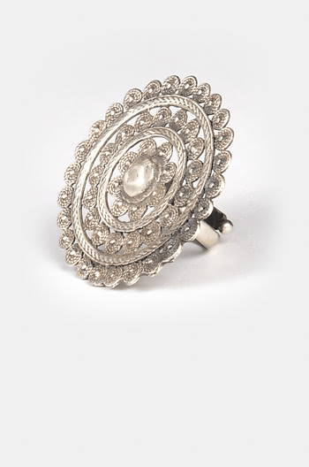 Lamani Ring