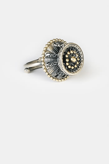 Antique Dalair Shield Ring