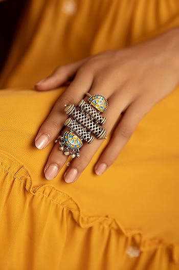 Antique Srasta Step Ring
